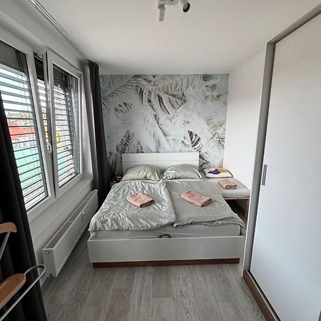 Premiere Apartment Bratislava - Private Parking 외부 사진