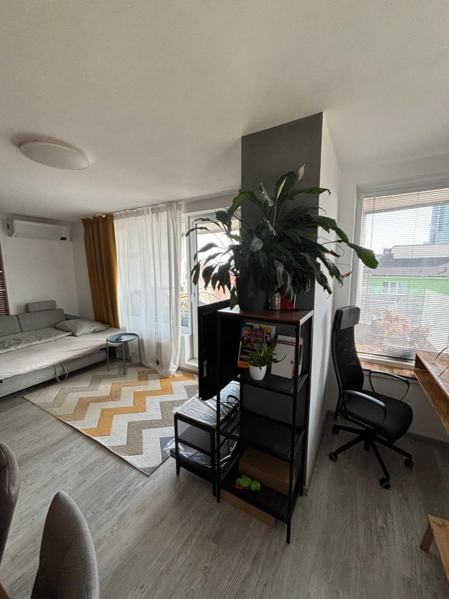 Premiere Apartment Bratislava - Private Parking 외부 사진