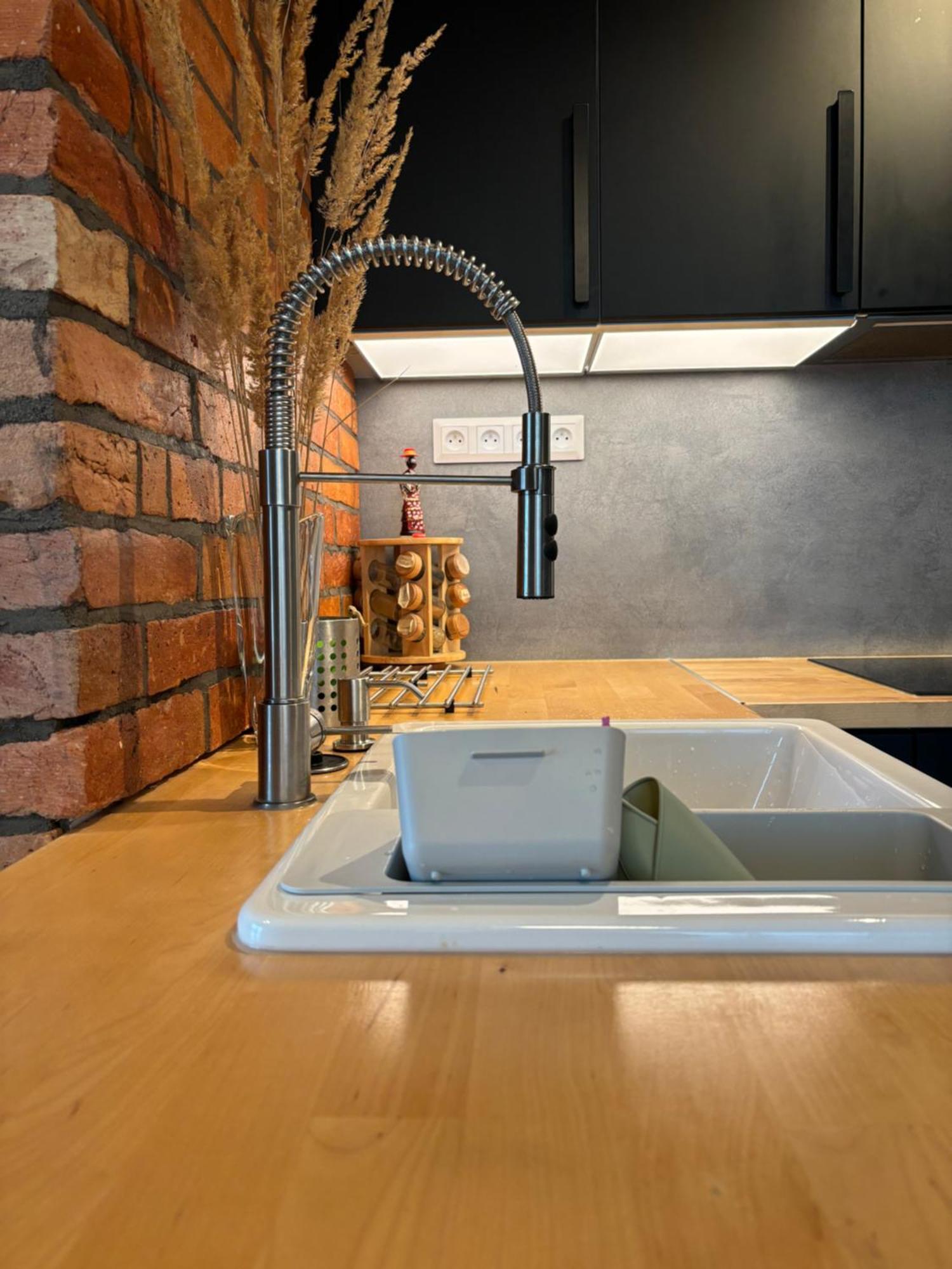 Premiere Apartment Bratislava - Private Parking 외부 사진
